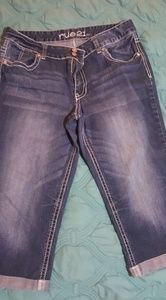 Capri jeans